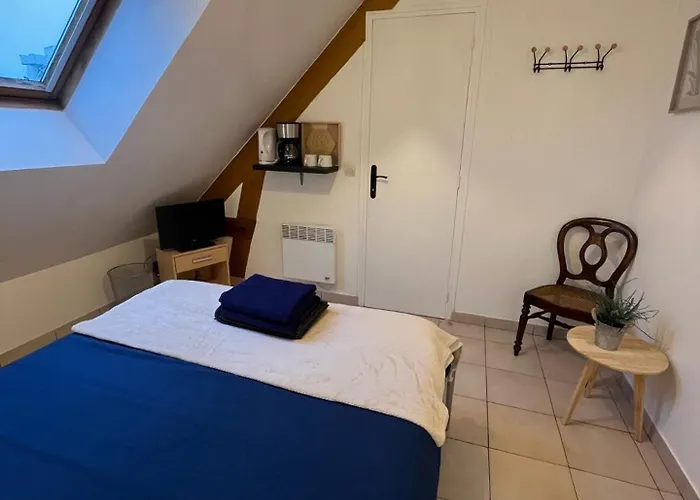 Les Du Mesnil Standard Bed & Breakfast 3*